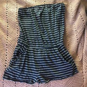 Striped strapless boat romper with pockets
